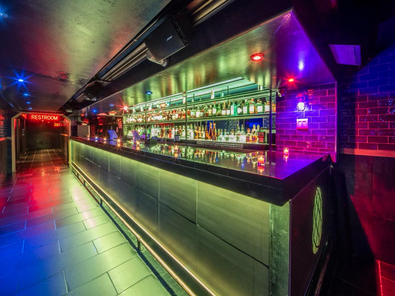 Sistem full-service bar